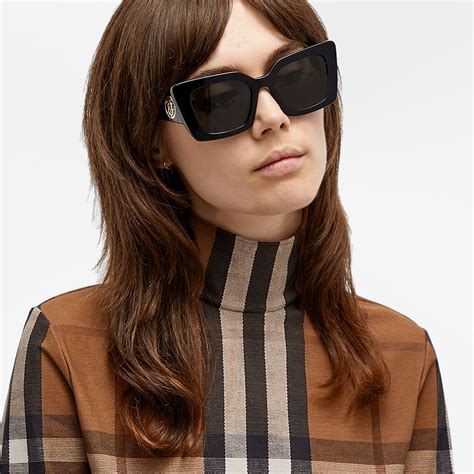 burberry sunglasses daisy